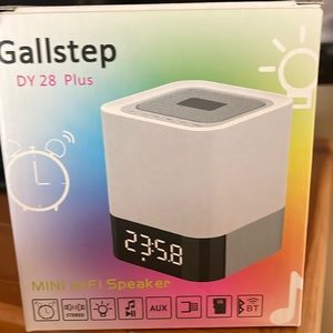 Mini HiFi speaker with Alarm Clock